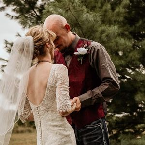 Meet your Posher, Sidney